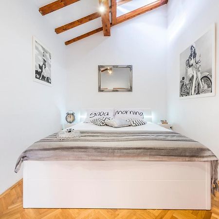דוברובניק Beach Lapad Apartment Villa Tolja מראה חיצוני תמונה