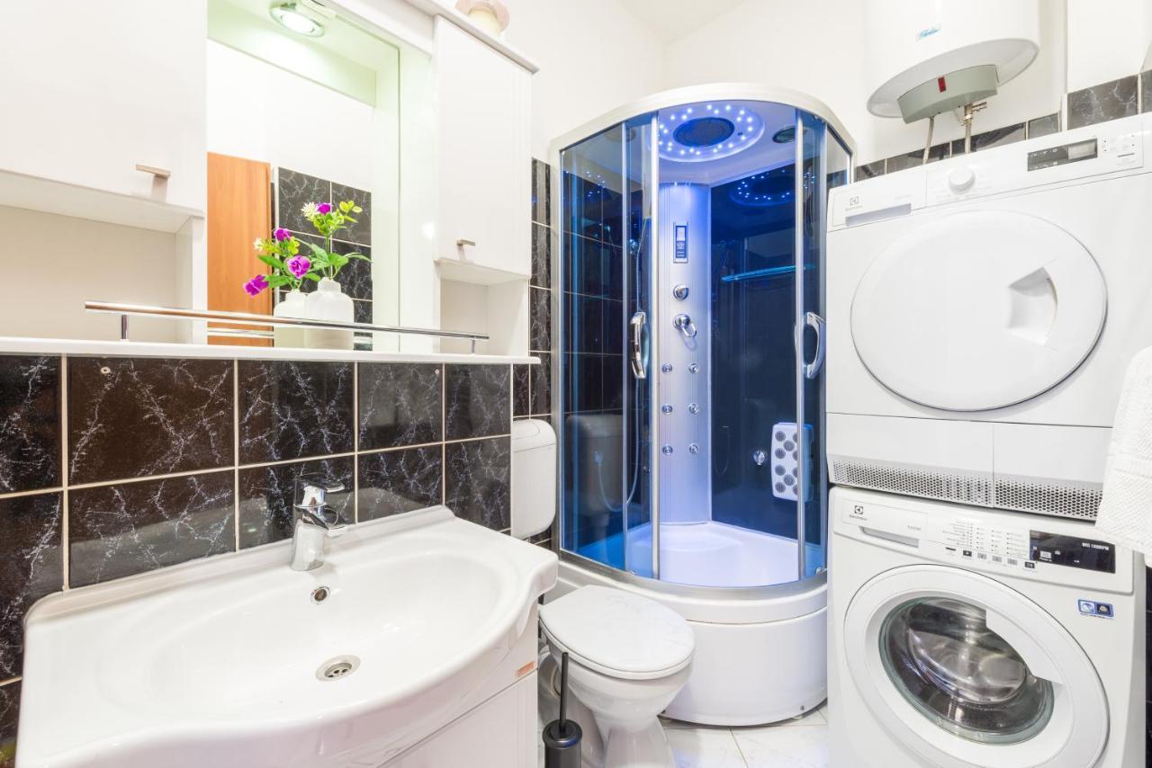 דוברובניק Beach Lapad Apartment Villa Tolja מראה חיצוני תמונה